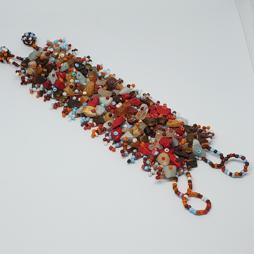 🌺 Gorgeous Vintage Carpet Bracelet - Picture 2 of 6
